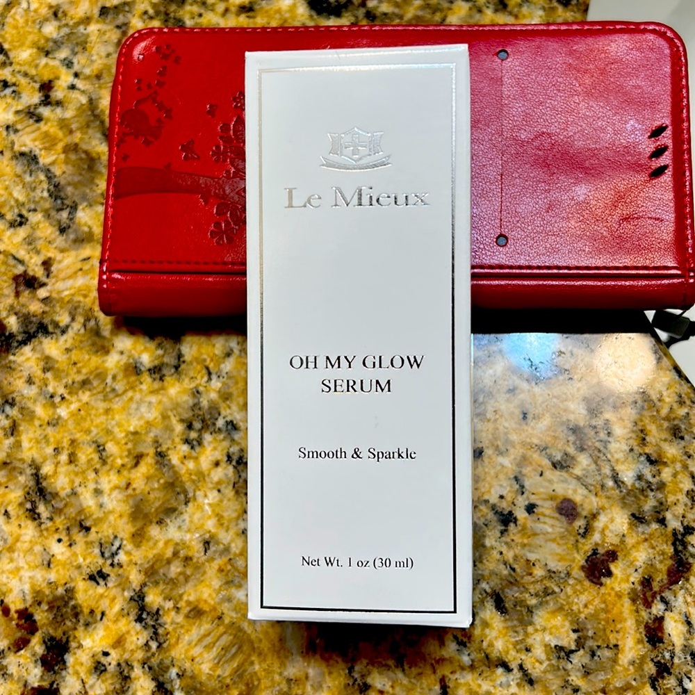 NEW!!! Le Mieux oh my glow serum - no diffuser squeeze top and apply